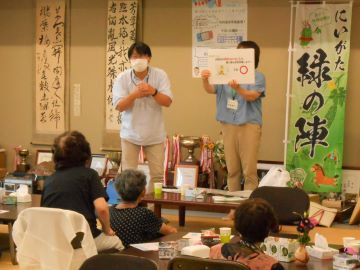 7月26日八手の茶の間